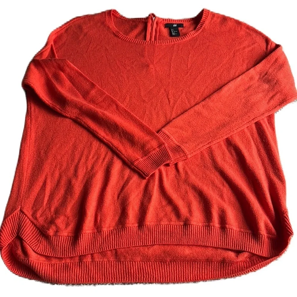 H&M L Oversized Orange Crew Neck Sweater with Zip Up Back Detail Women's EUC